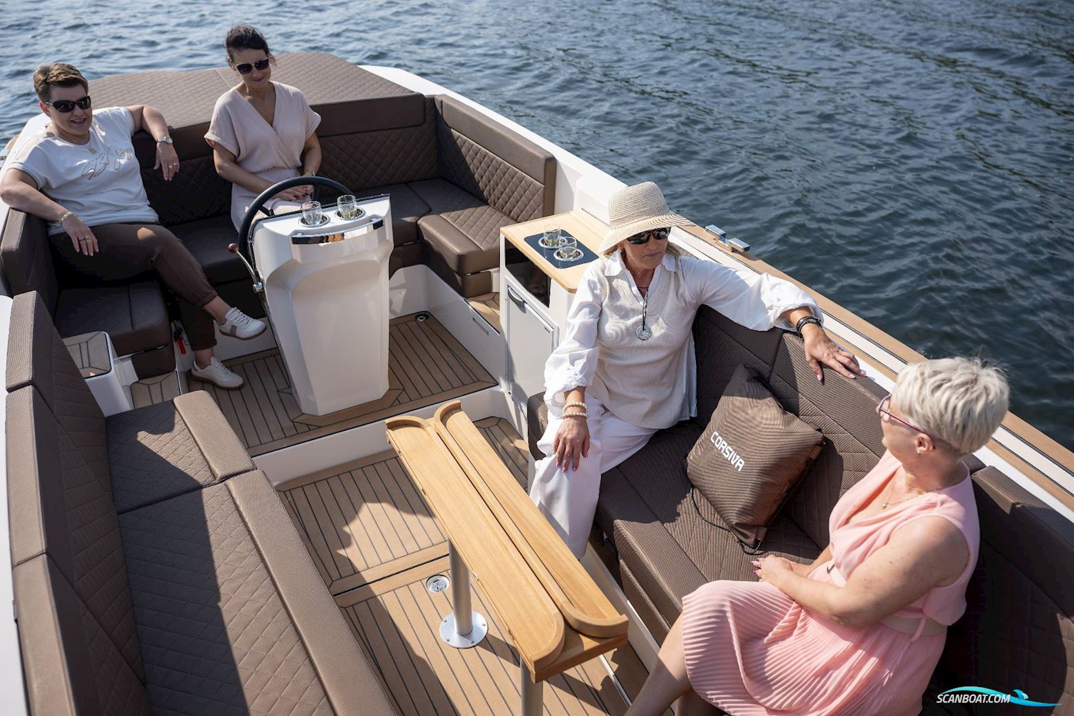 Corsiva 800 Tender - 40 HK Yamaha/Udstyr