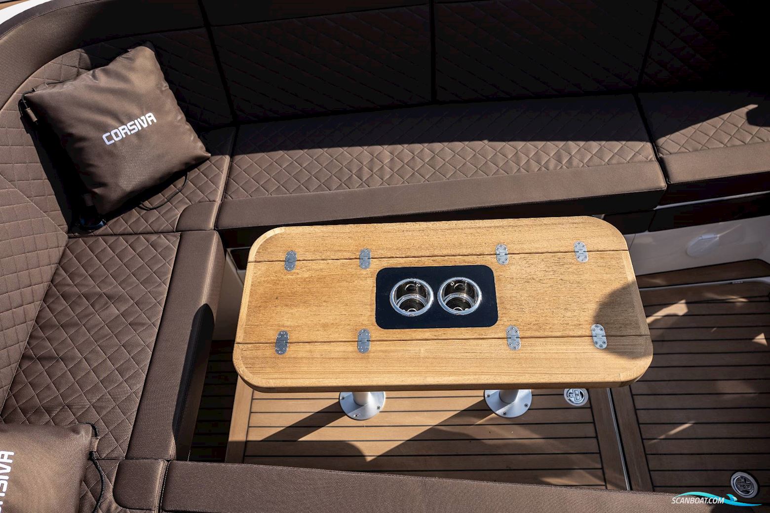 Corsiva 800 Tender - 40 HK Yamaha/Udstyr