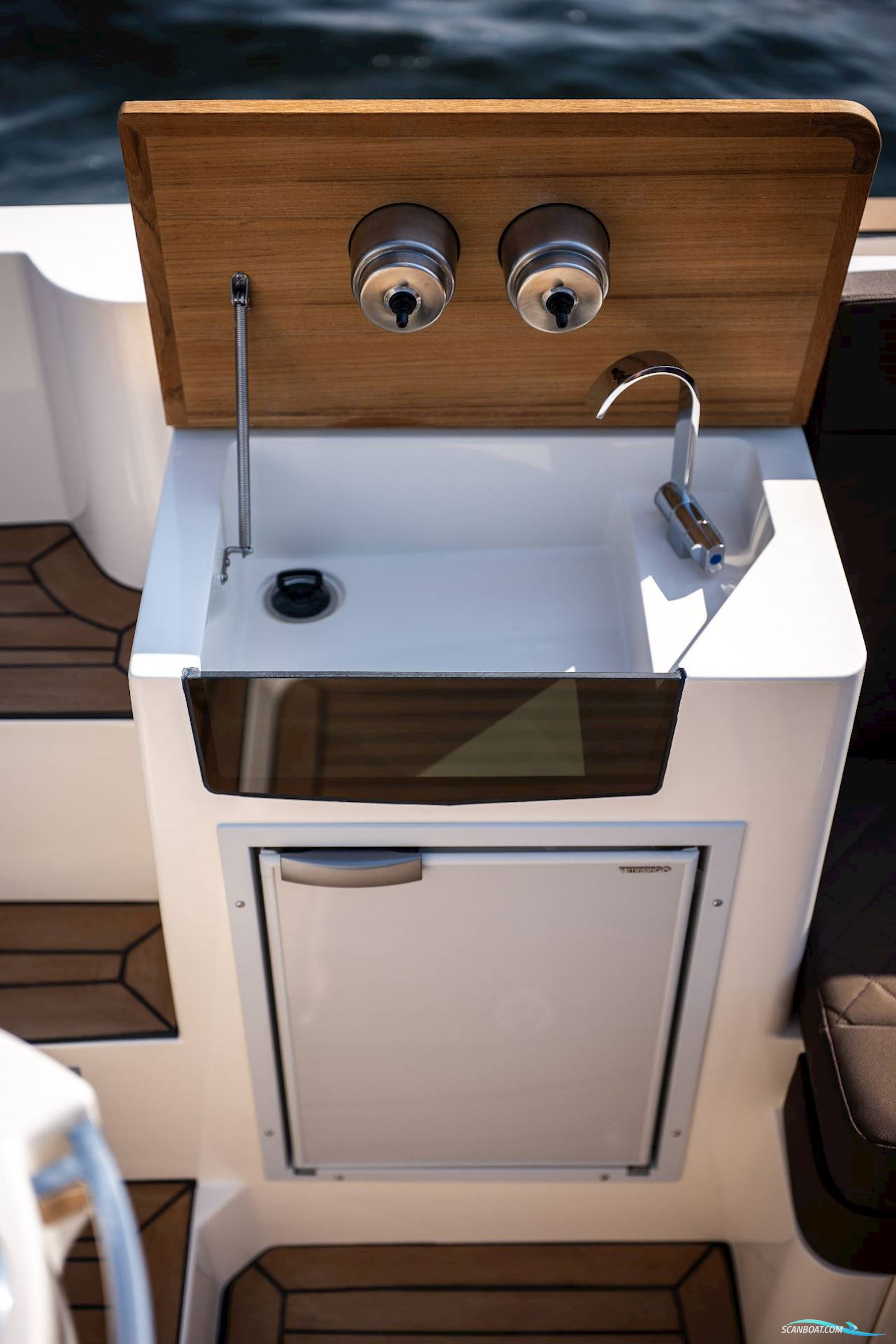 Corsiva 800 Tender - 40 HK Yamaha/Udstyr