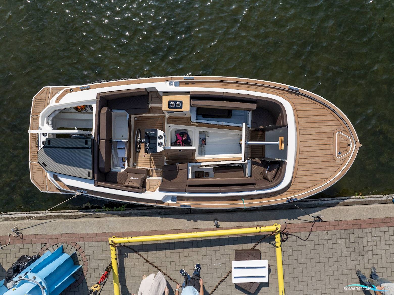 Corsiva 800 Tender - 40 HK Yamaha/Udstyr