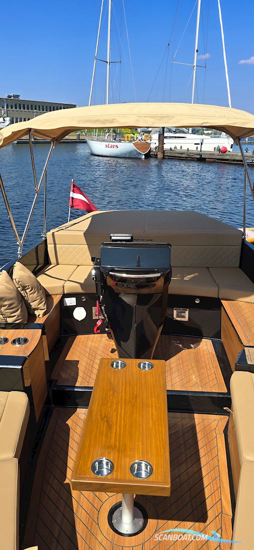 Corsiva Tender 650