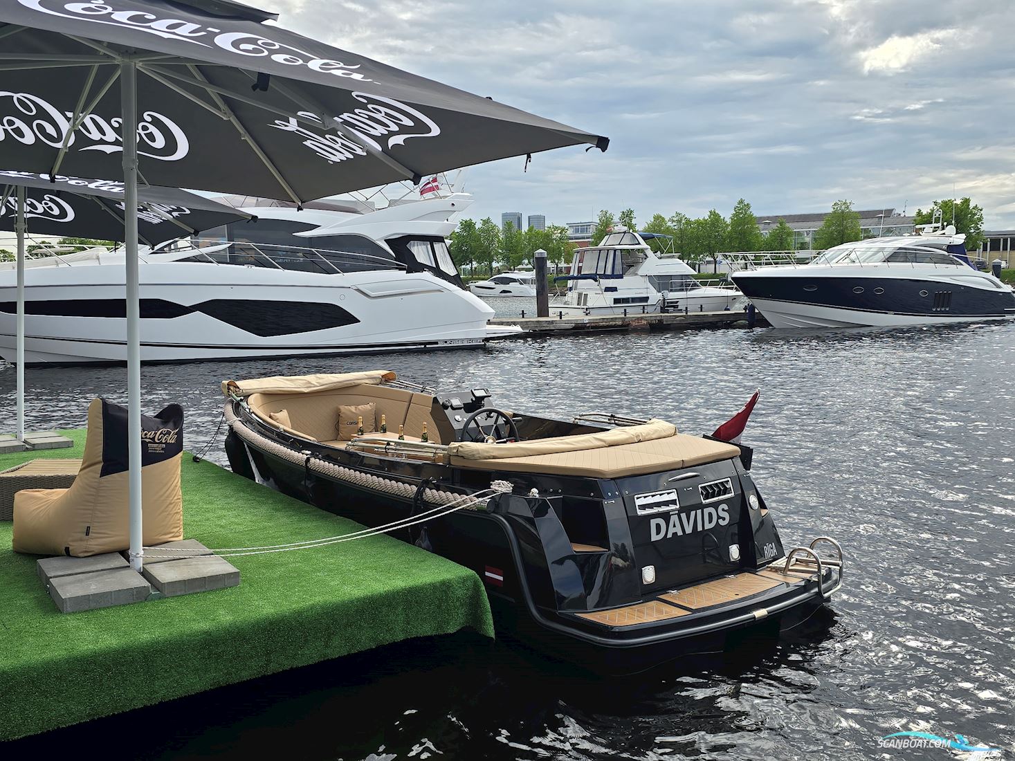 Corsiva Tender 650
