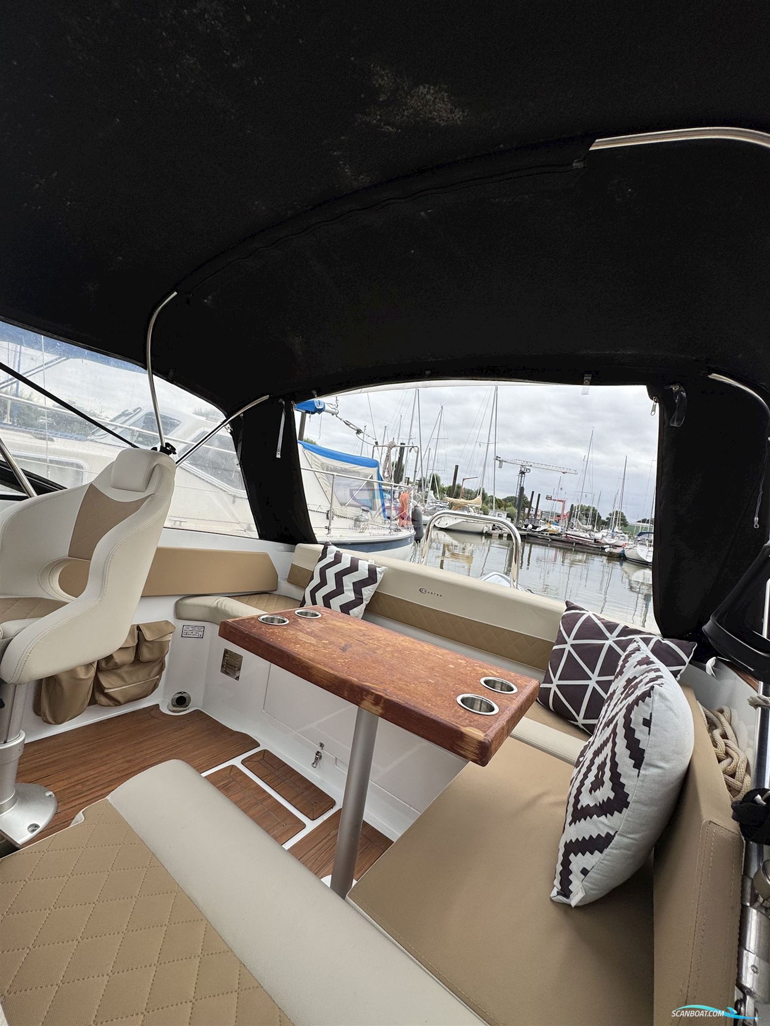 Corsiva Yachting Coaster 600 DC