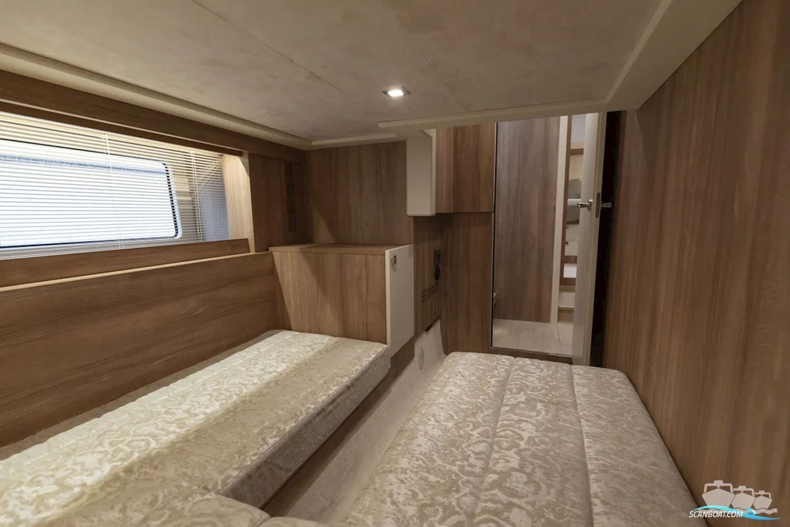 Cranchi Eco Trawler 43 Long Distance