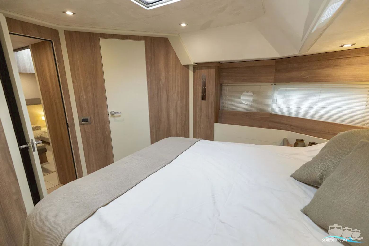 Cranchi Eco Trawler 43 Long Distance