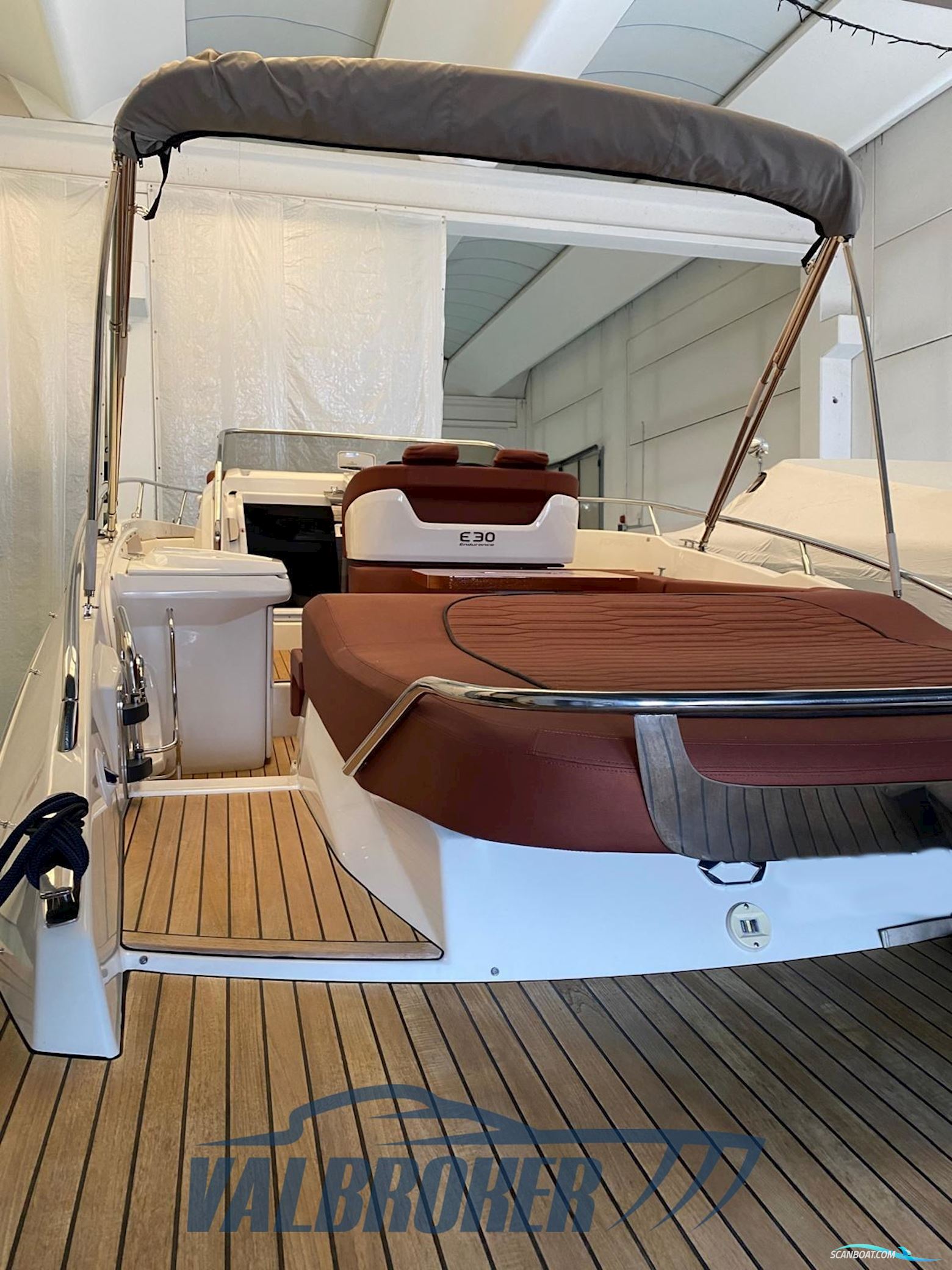 Cranchi Endurance 30