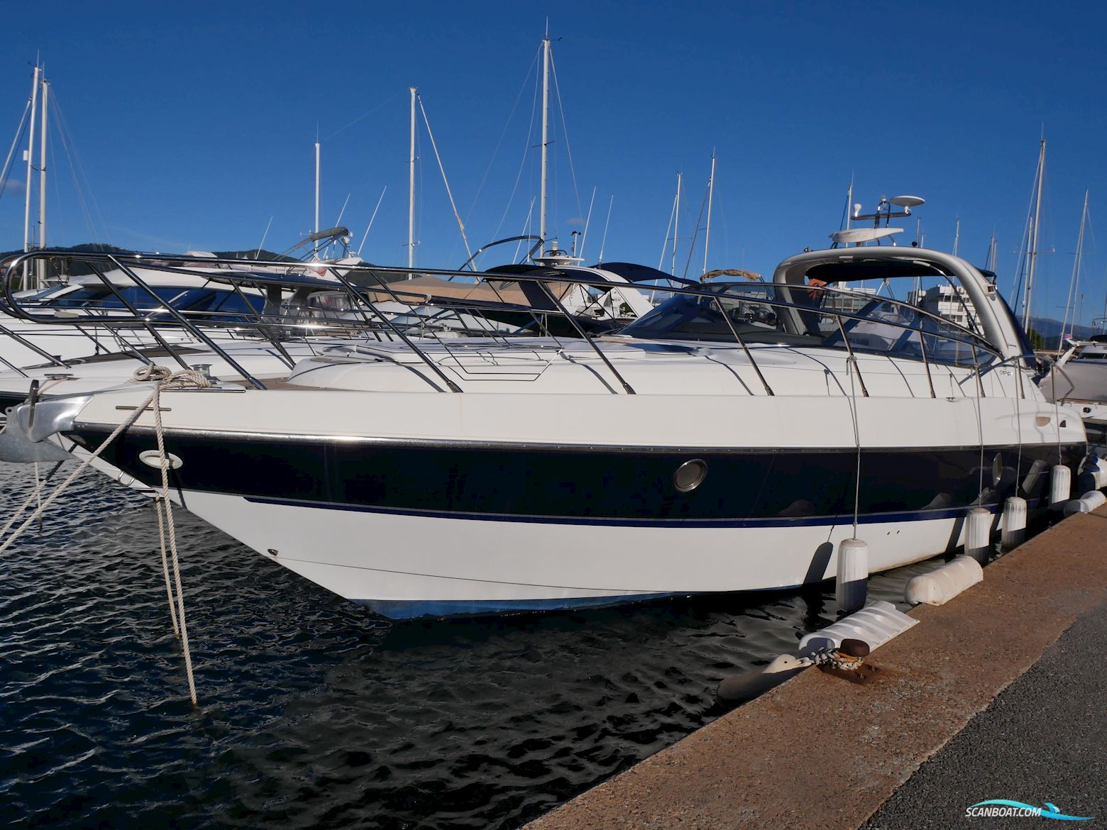 Cranchi Endurance 41 Motorbåd 2008, med Volvo D6 Evc/DP-H motor, Frankrig