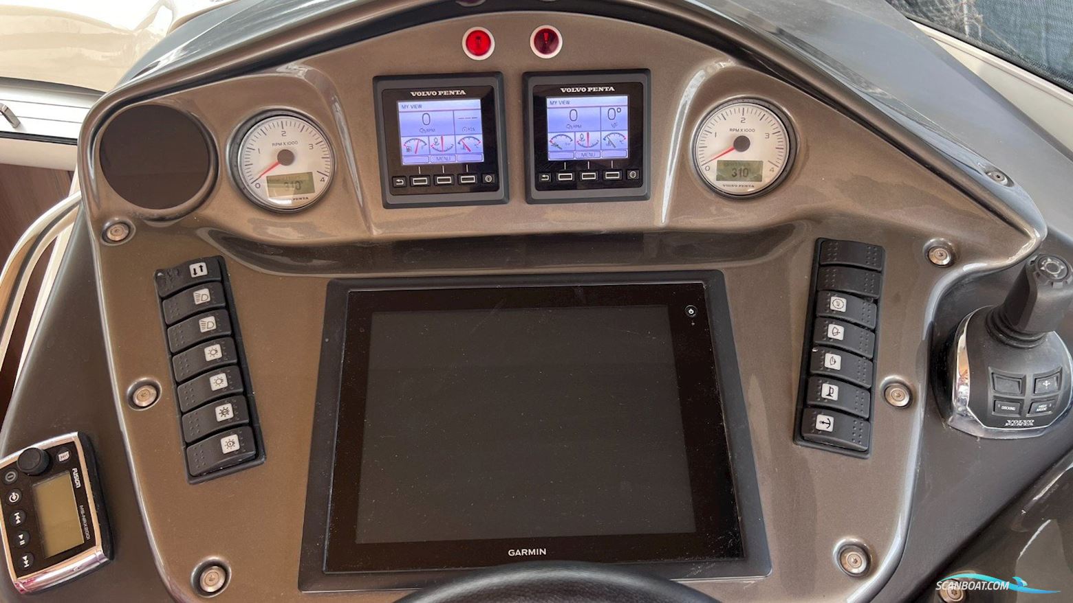 Cranchi M 38 HT - 2013 - DIESEL