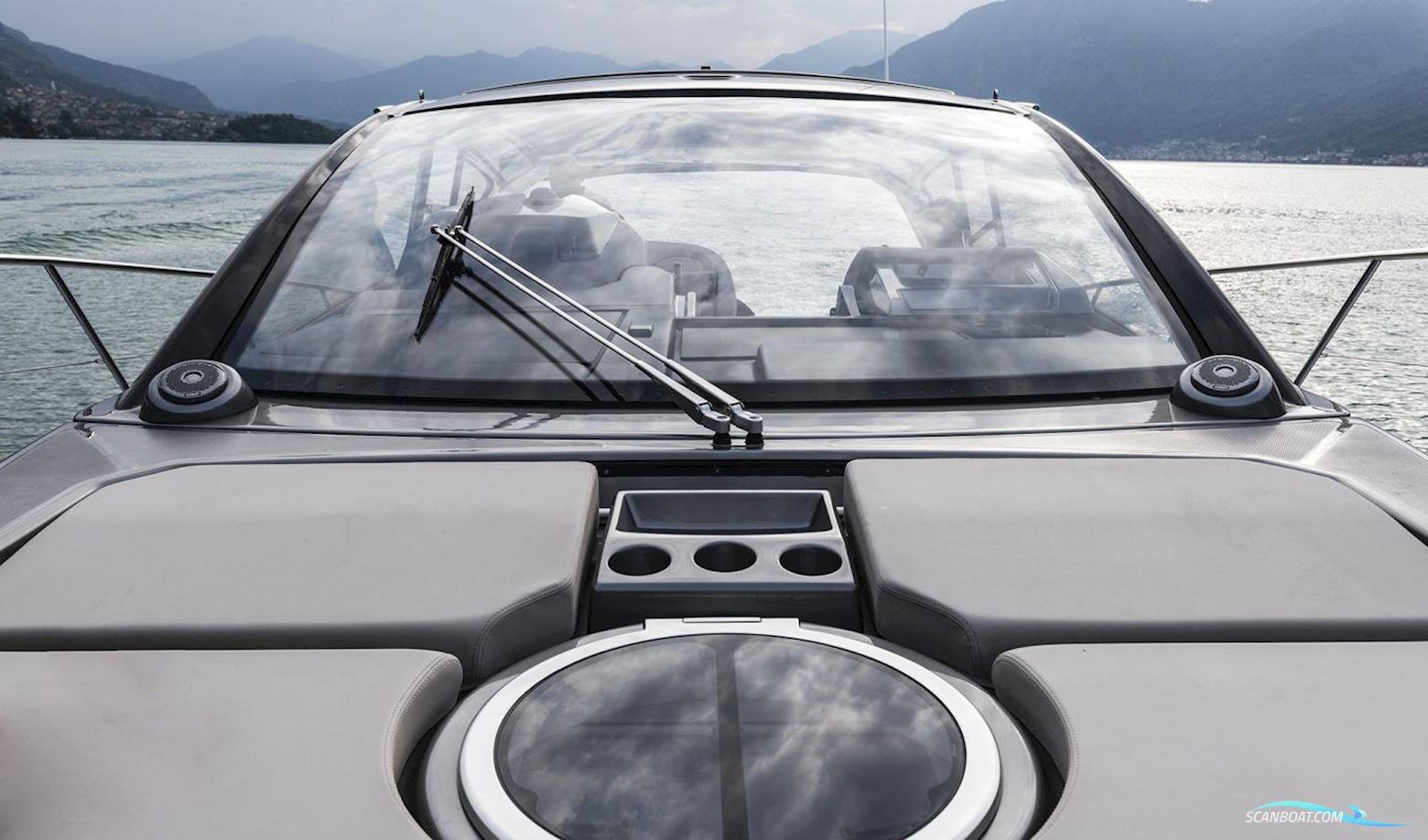 Cranchi M44 HT - preorder fra