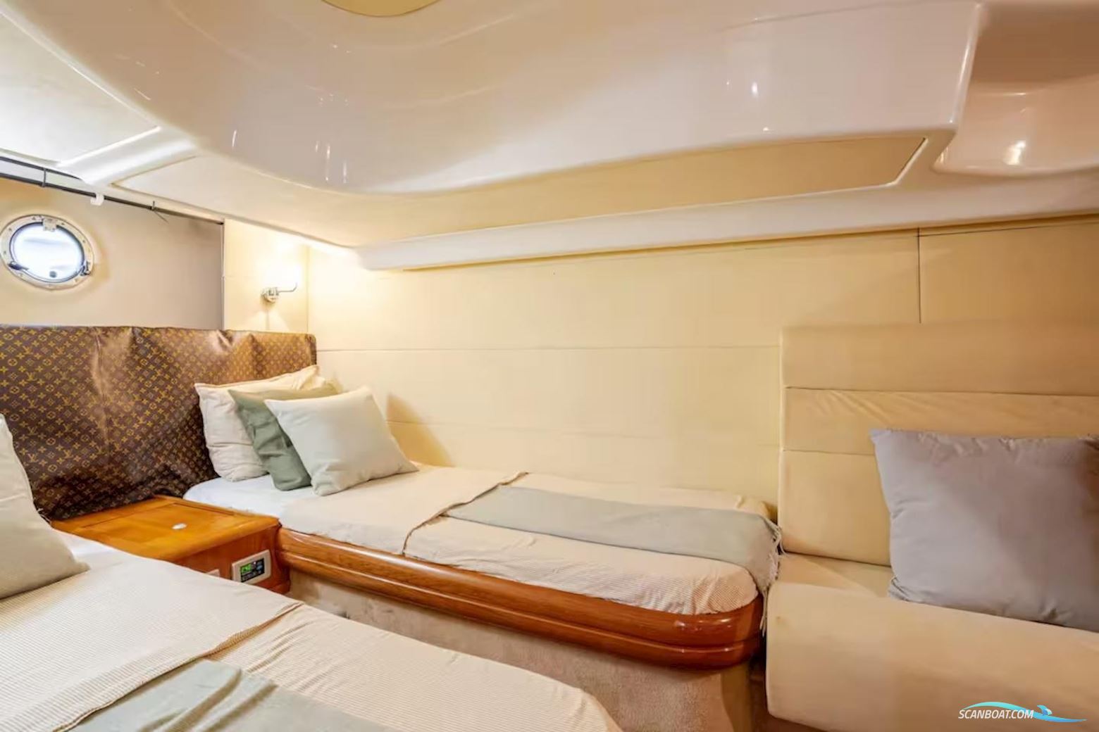 Cranchi Mediterranee 47