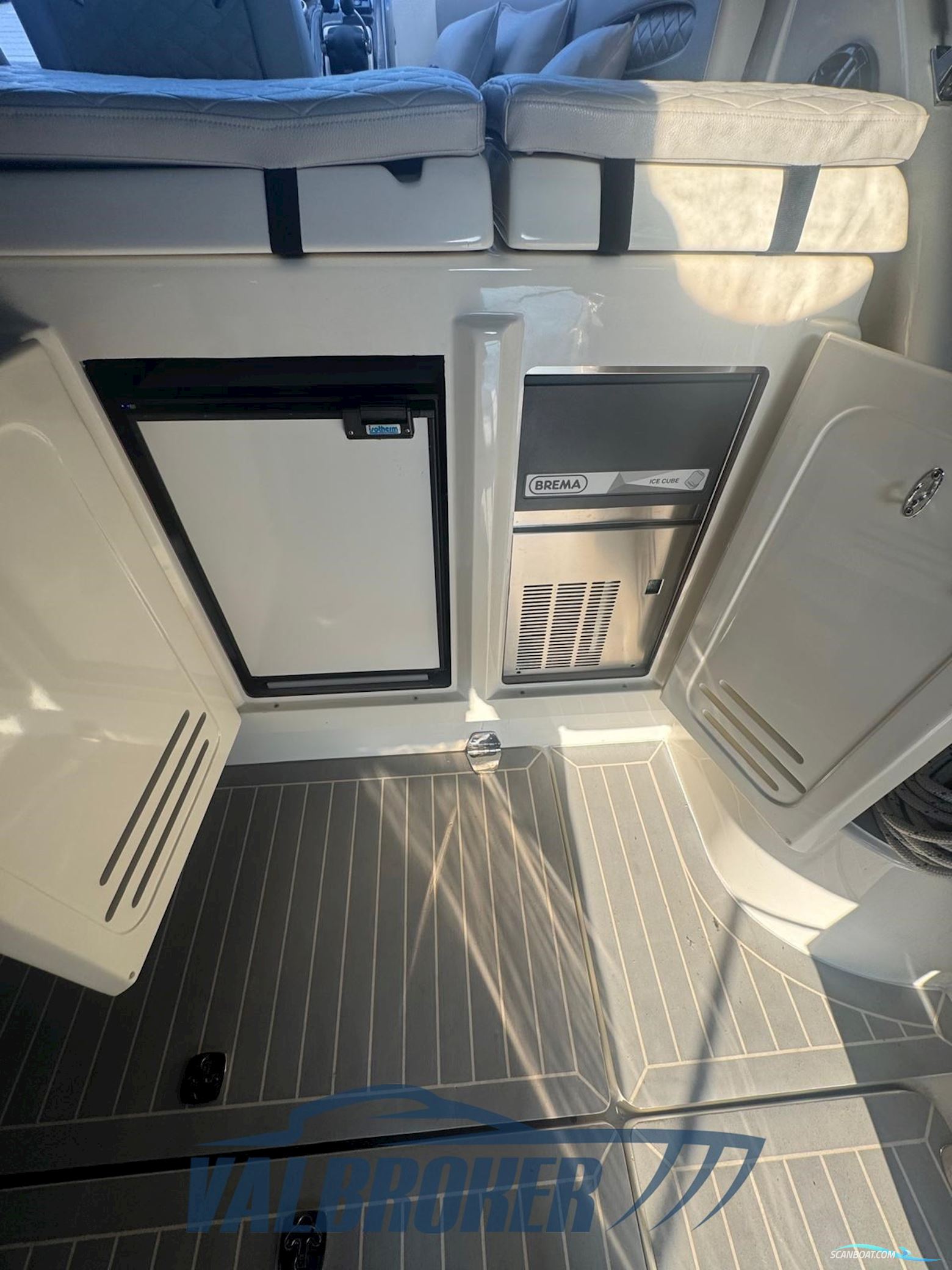 Cranchi Pelican 32