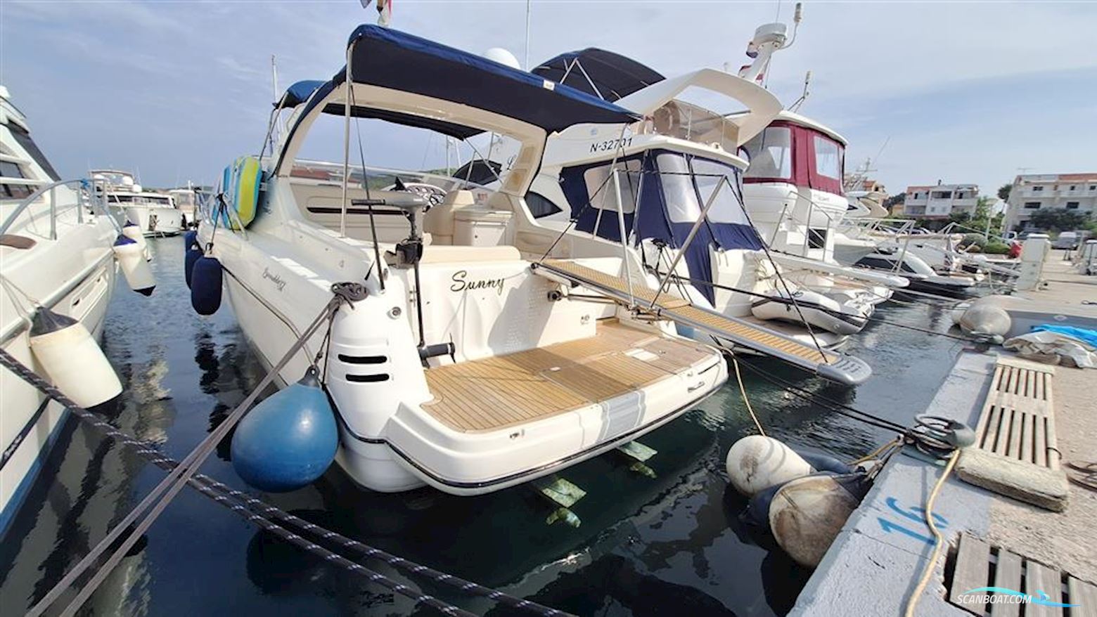 Cranchi Smeraldo 37 Motorbåd 2005, med VOLVO PENTA KAD 300 EDC/DP-G motor, Kroatien