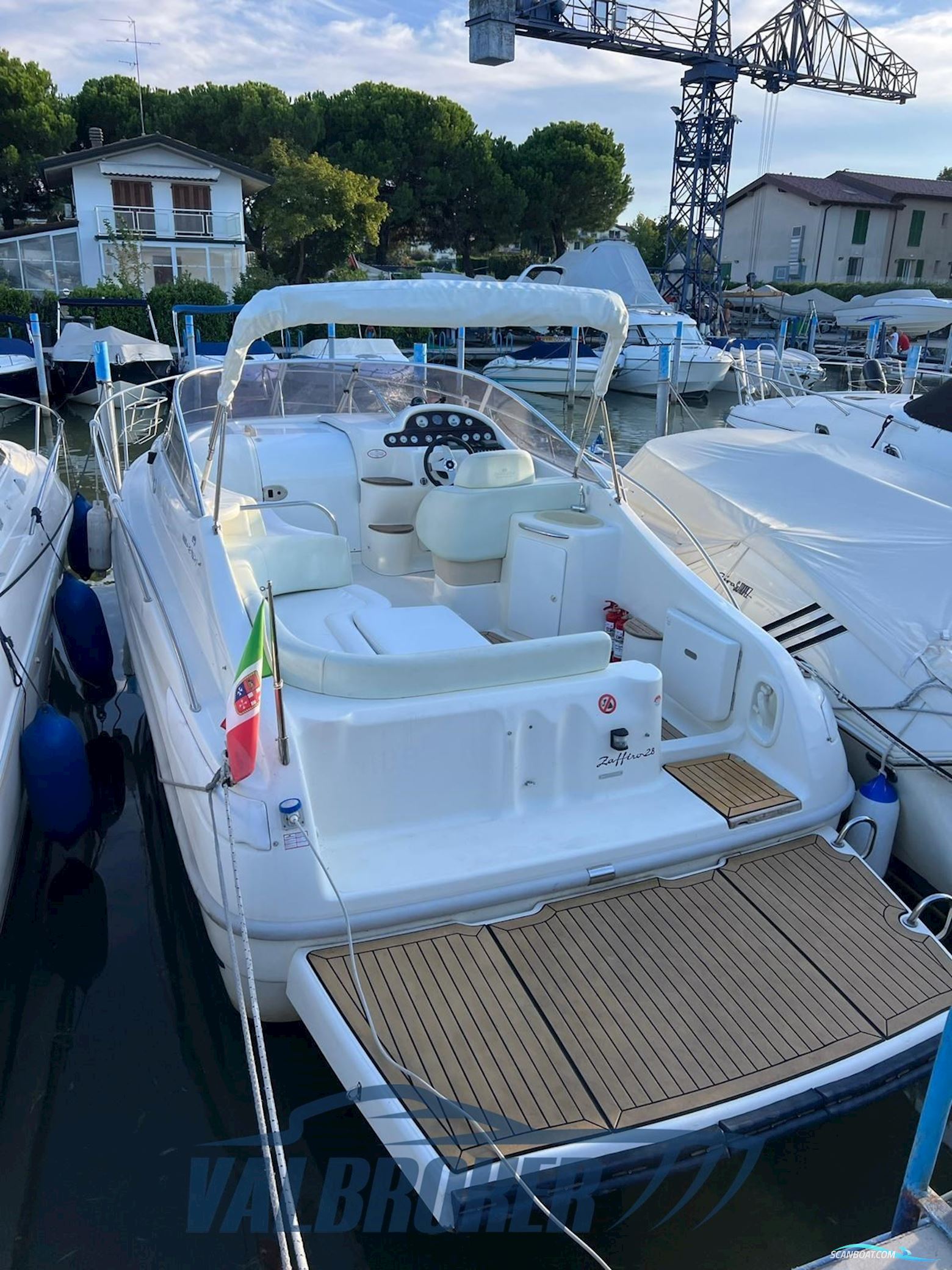 Cranchi Zaffiro 28 Motorbåd 2006, med Volvo Penta 4.3 Gxi motor, Italien