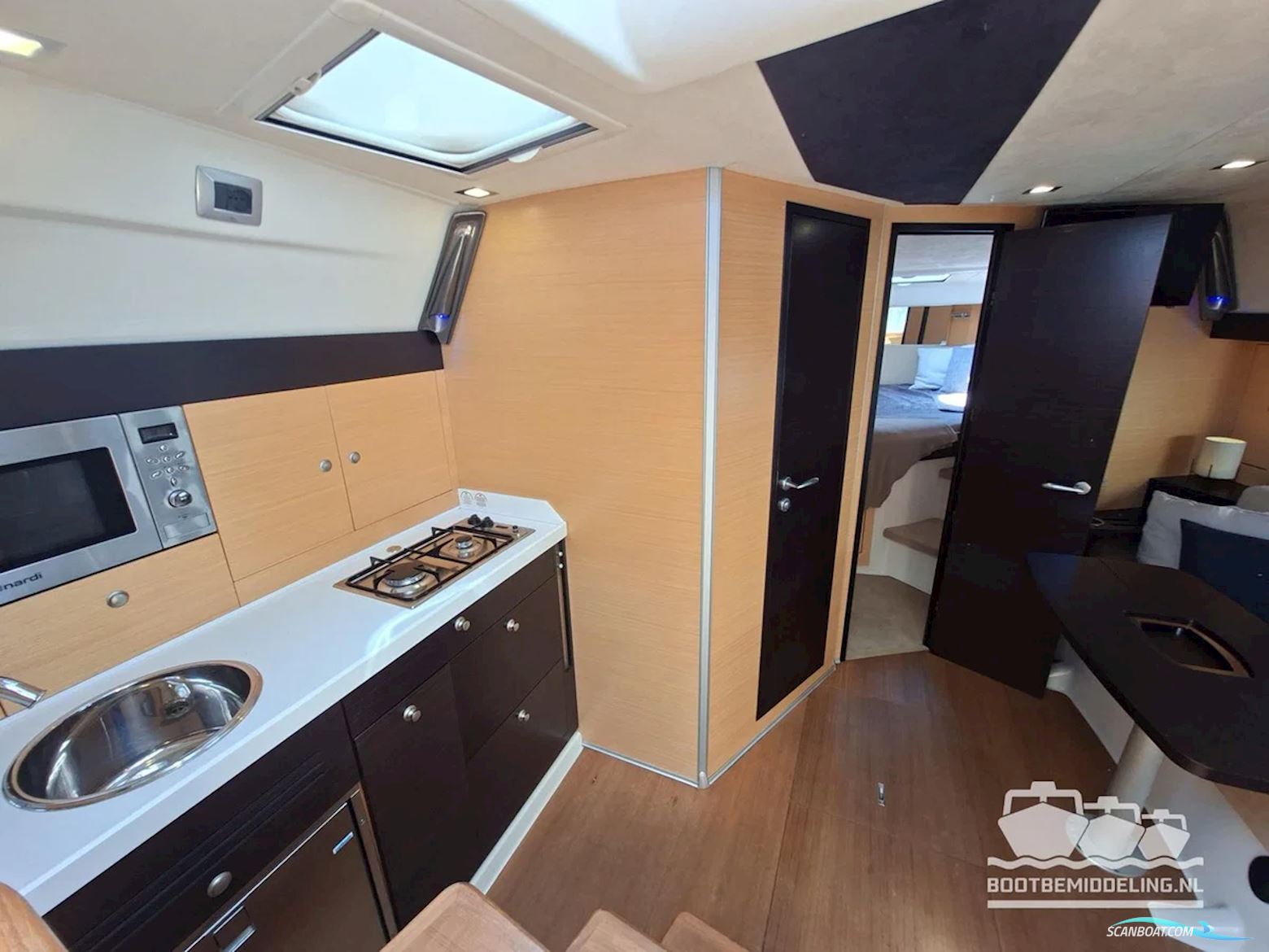 Cranchi Zaffiro 36 HT