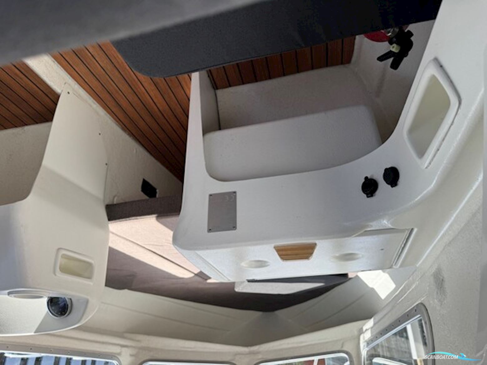 Cremo 550 HT Med F40 Mercury-Efi 4 Takt og 1300 kg Scandic Bådtrailer
