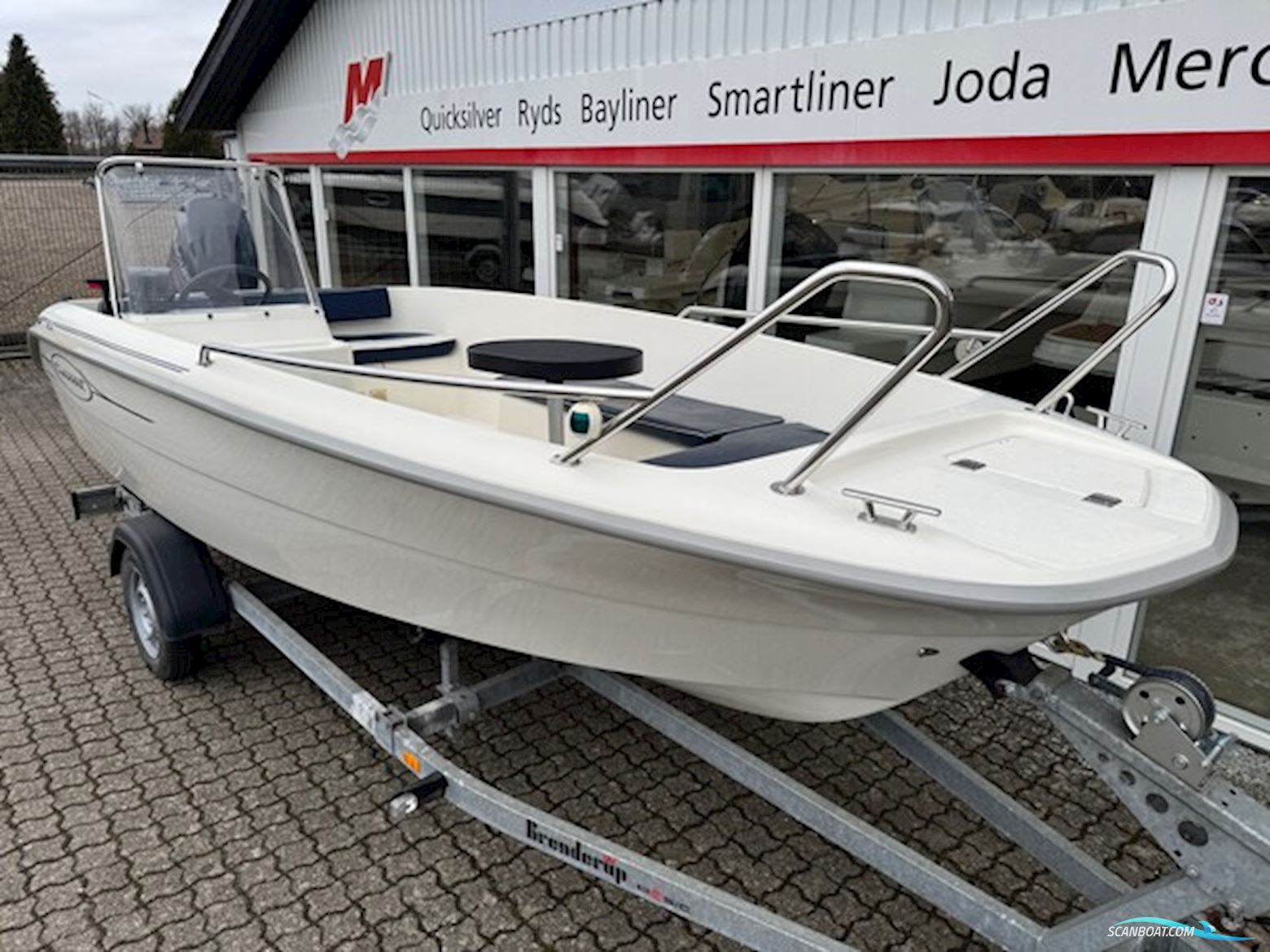 Crescent 491 SC Med 60 hk Mercury-Efi og 750 kg Brenderup 18750UB Bådtrailer