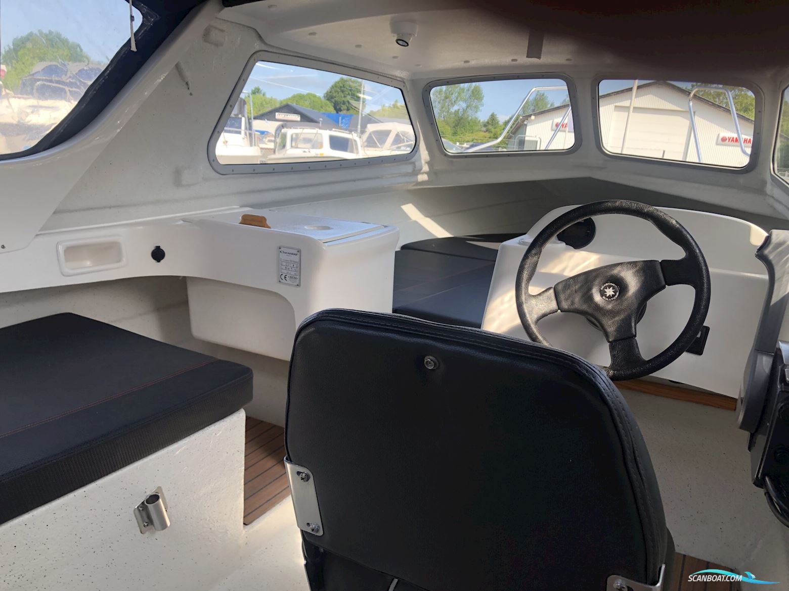 Crescent 535 Classic