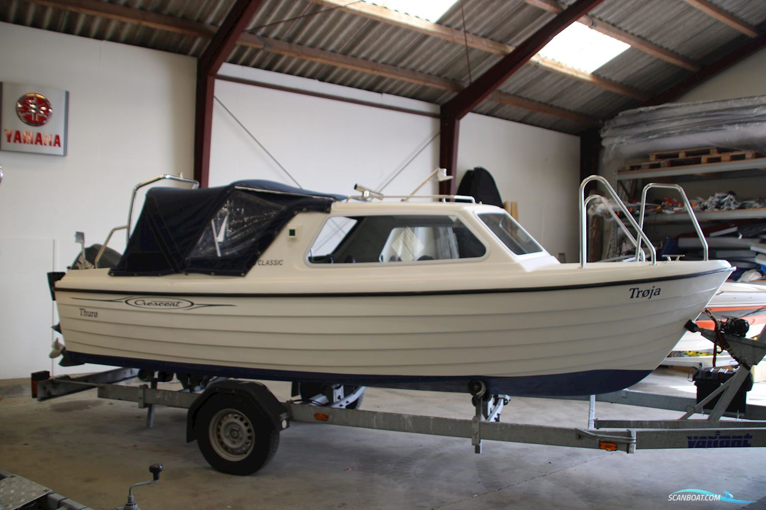 Crescent 535 Classic