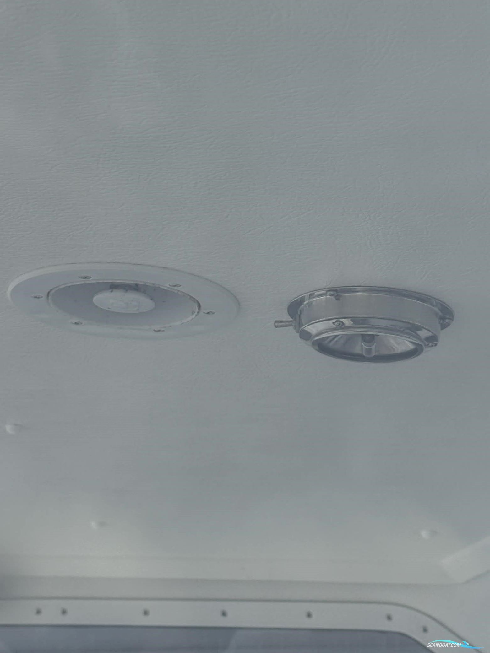 Crescent 610 Corona med 100 hk Yamaha