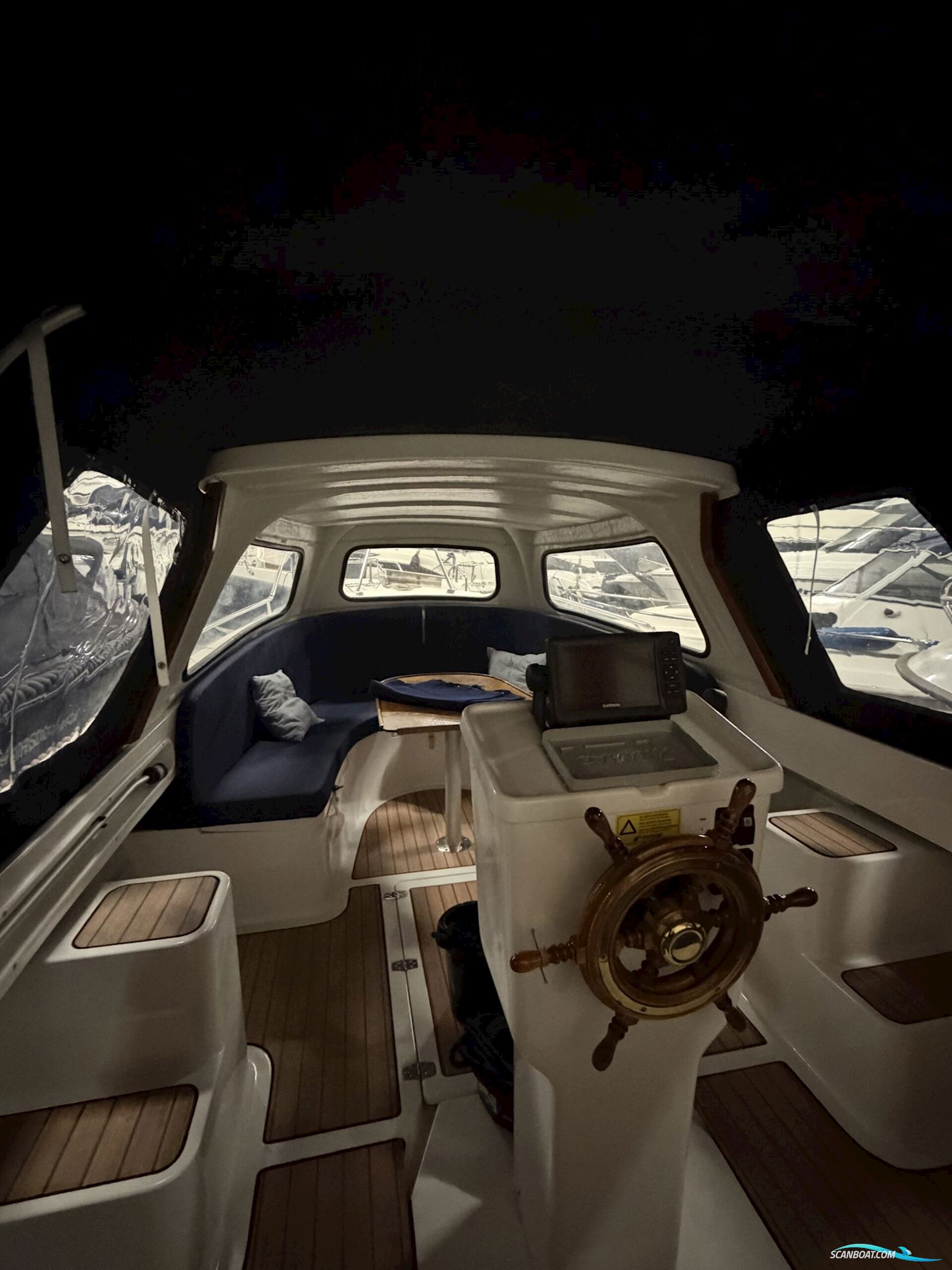 Crescent Allure 21 HT