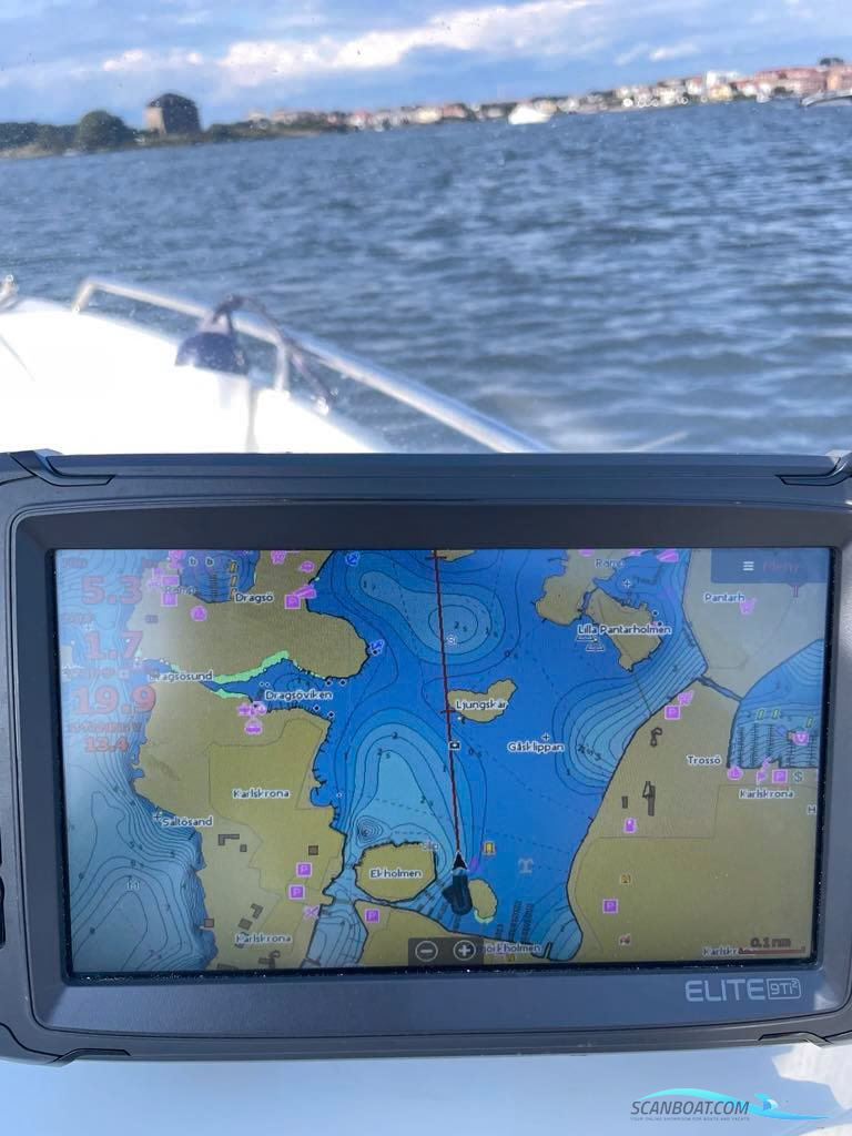 Cresent 480 Quattro + Trailer