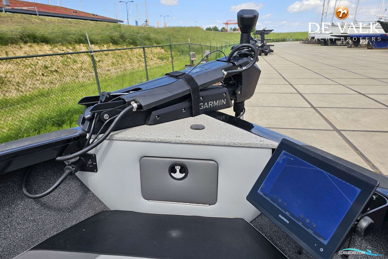 Crestliner Sportfish 2050