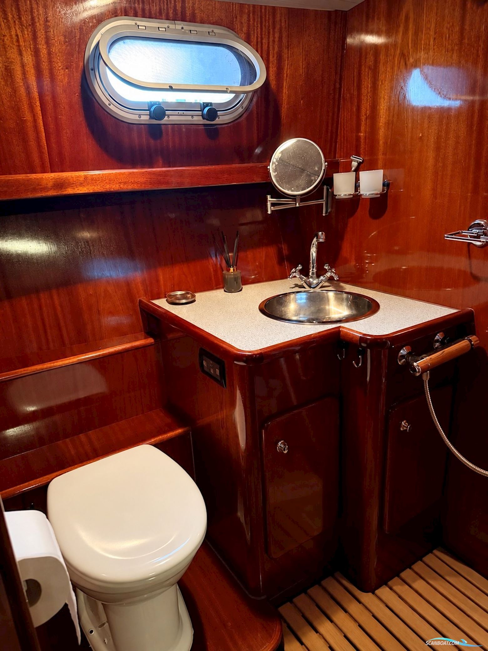Crown Cruiser 12.85 OK Spiegeldeur