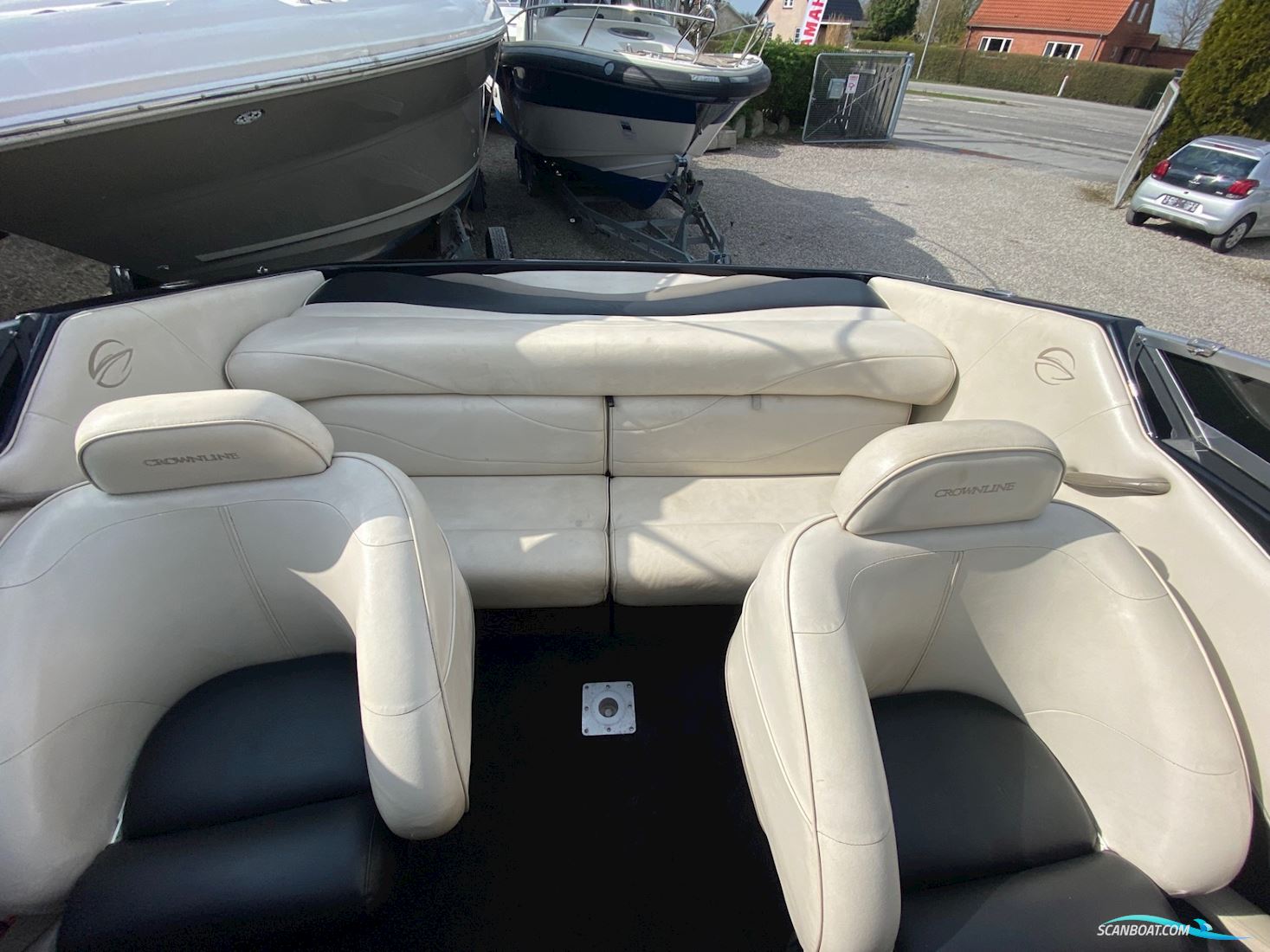 Crownline 225CR