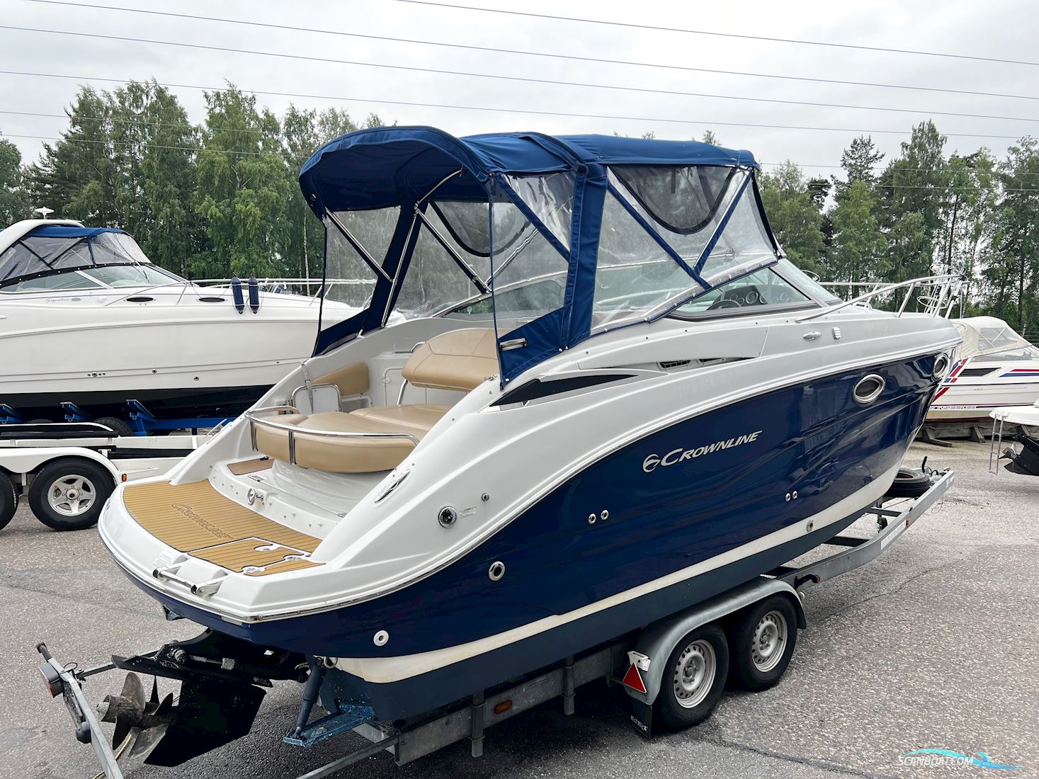 Crownline 264 CR Cruiser Motorbåd 2013, med Mercruiser 350 Mag Mpi / Bravo Iii motor, Sverige