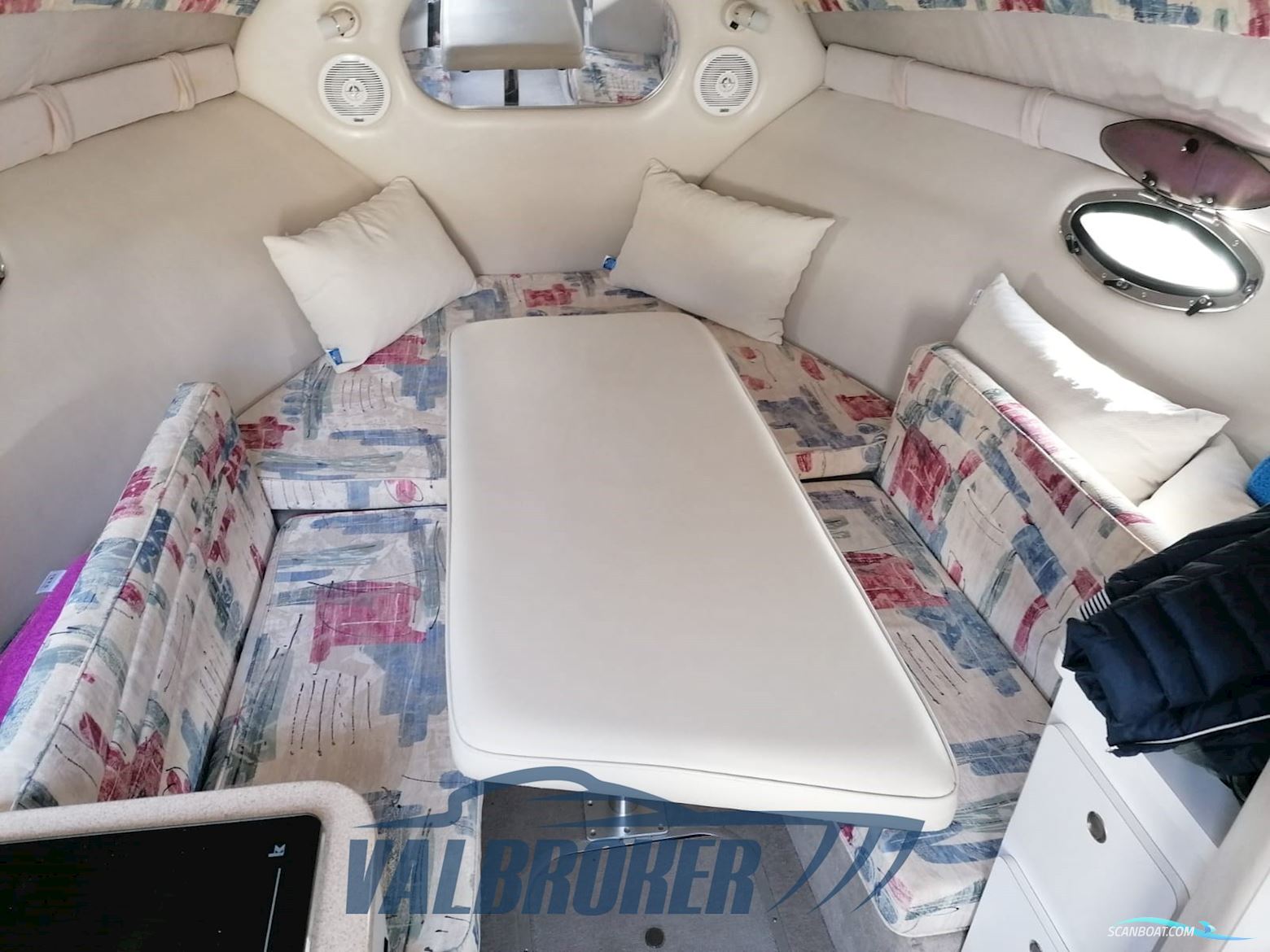 Crownline 268 CR