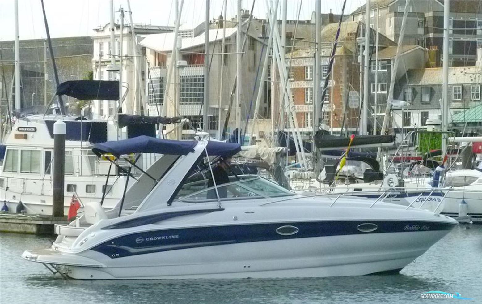 Crownline 270 CR Motorbåd 2007, med Mercruiser 350Mag 5.7L V8 (Fully Rebuilt) motor, England