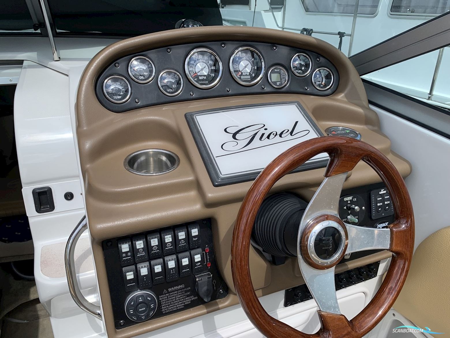 Crownline 280 CR