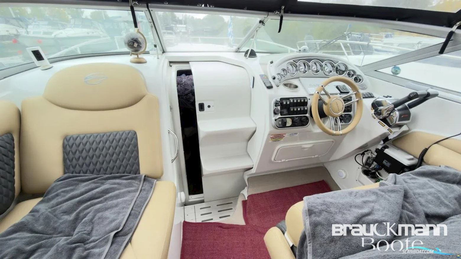 Crownline Boats 315 Scr
