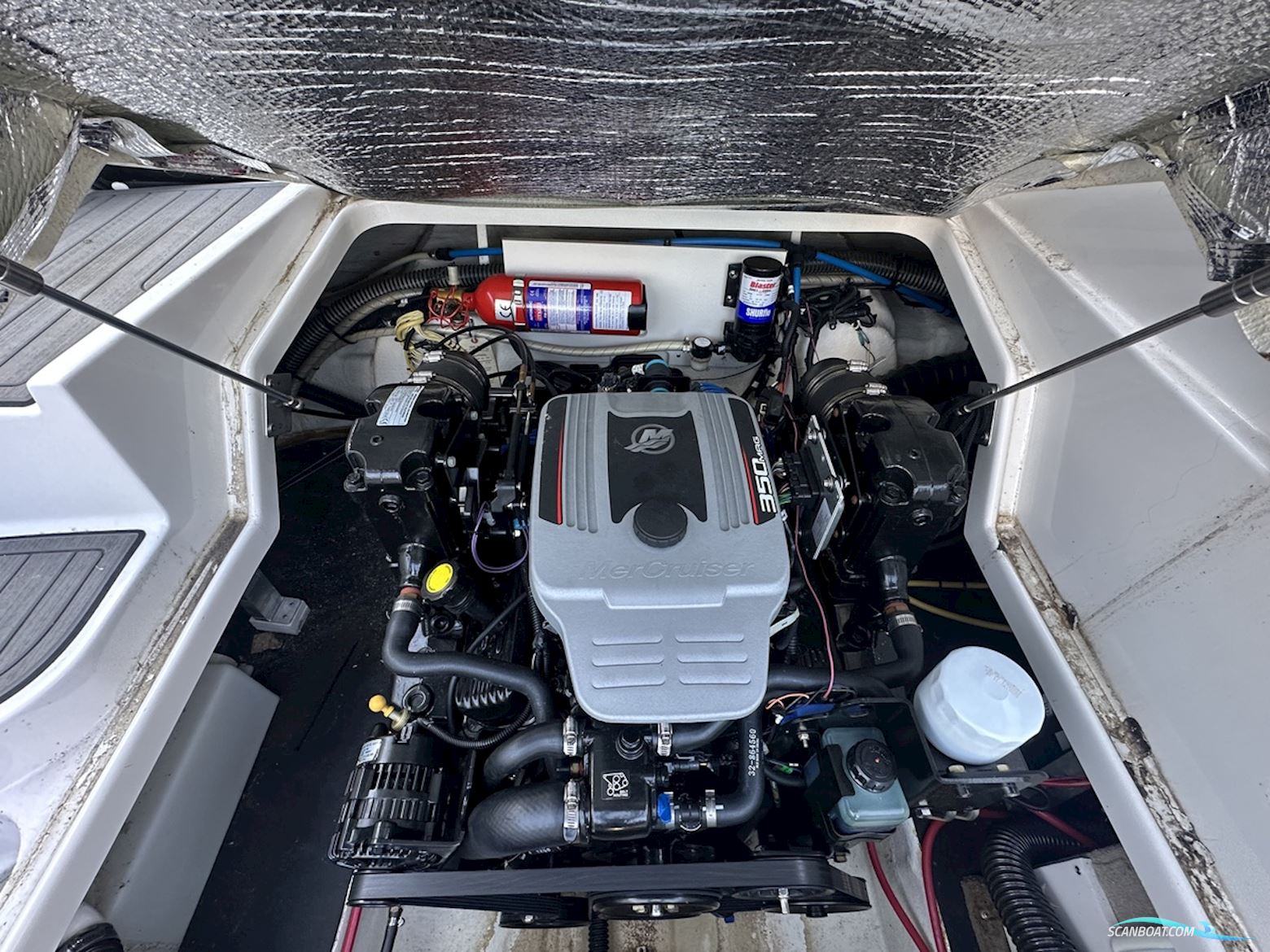 Crownline E6