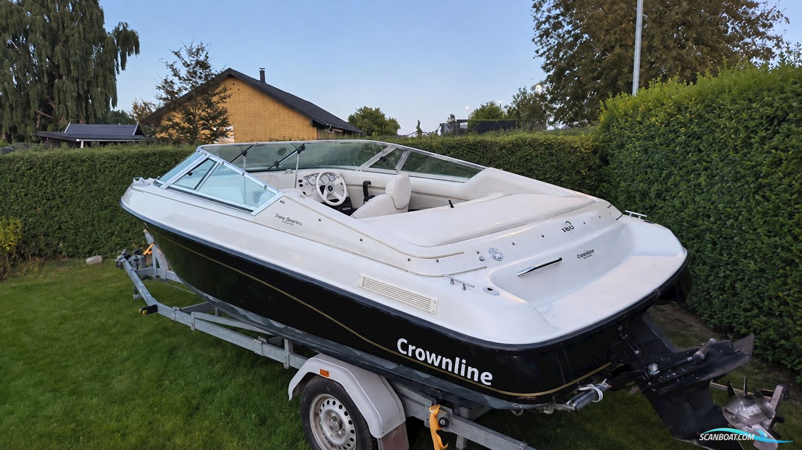 Crownline