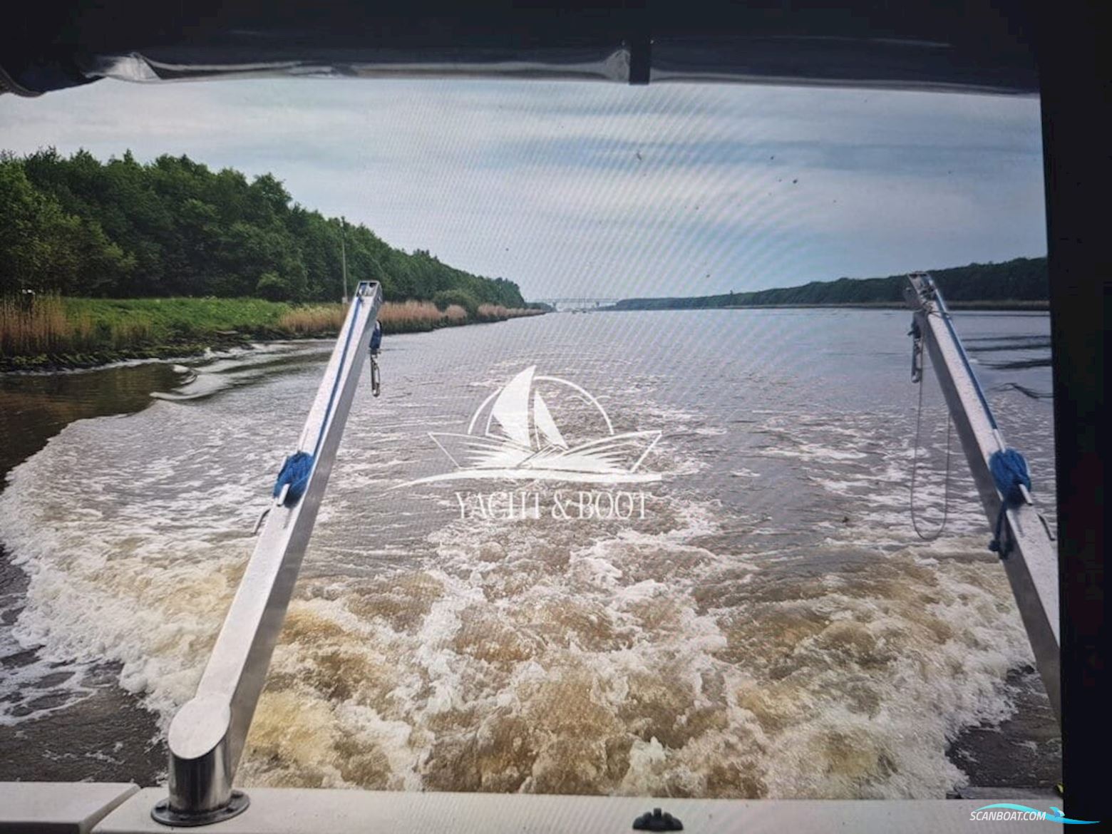 Cruiser Yachts 3270 Esprit