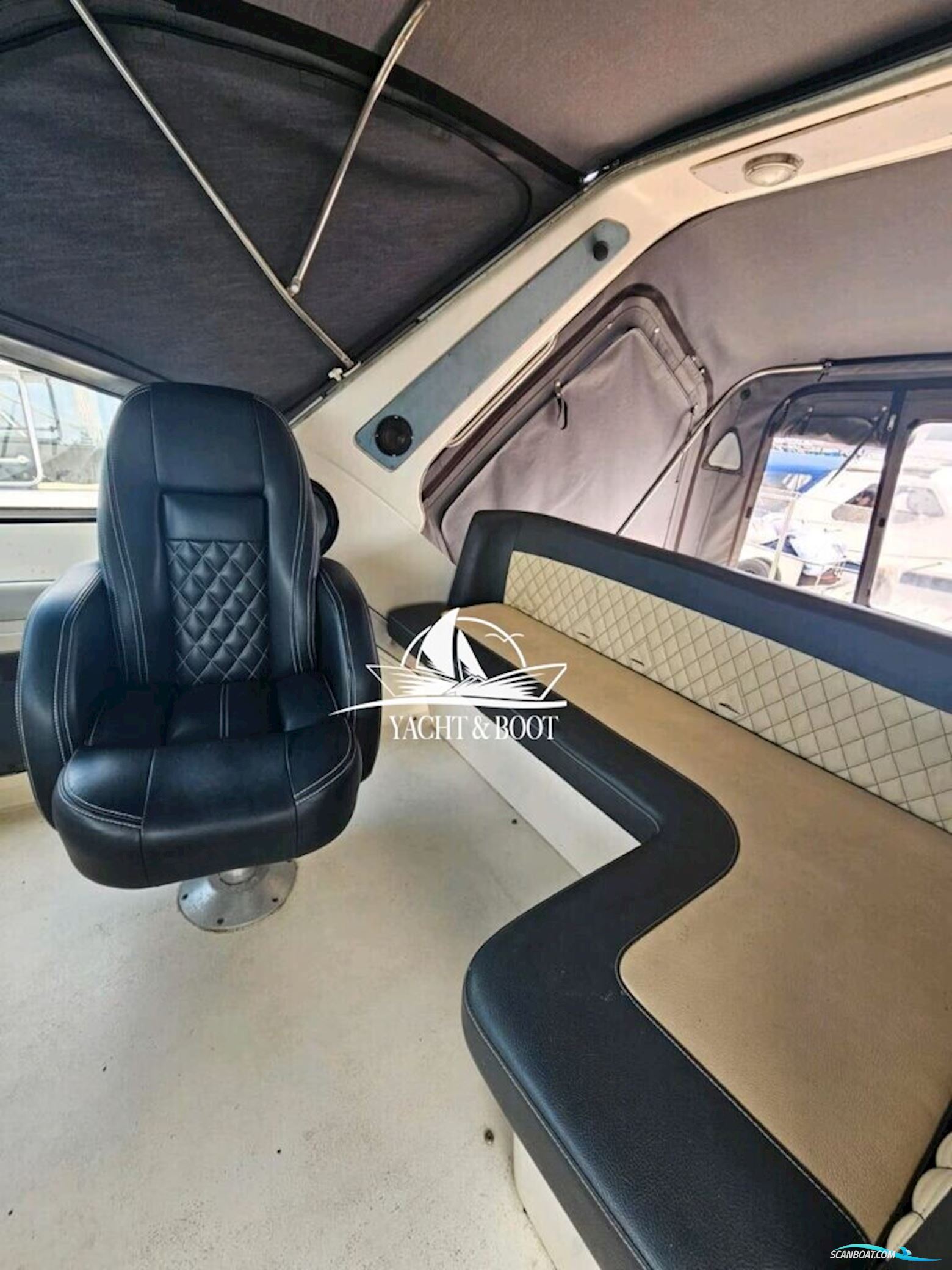 Cruiser Yachts 3270 Esprit