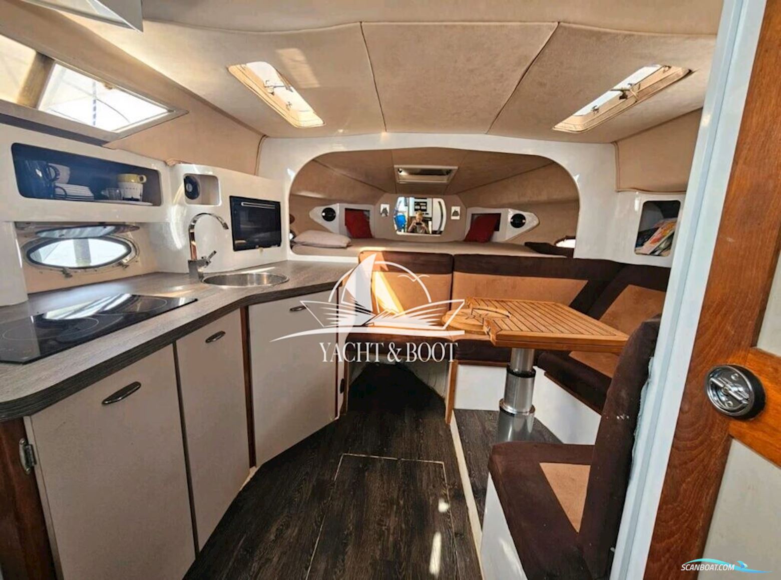Cruiser Yachts 3270 Esprit