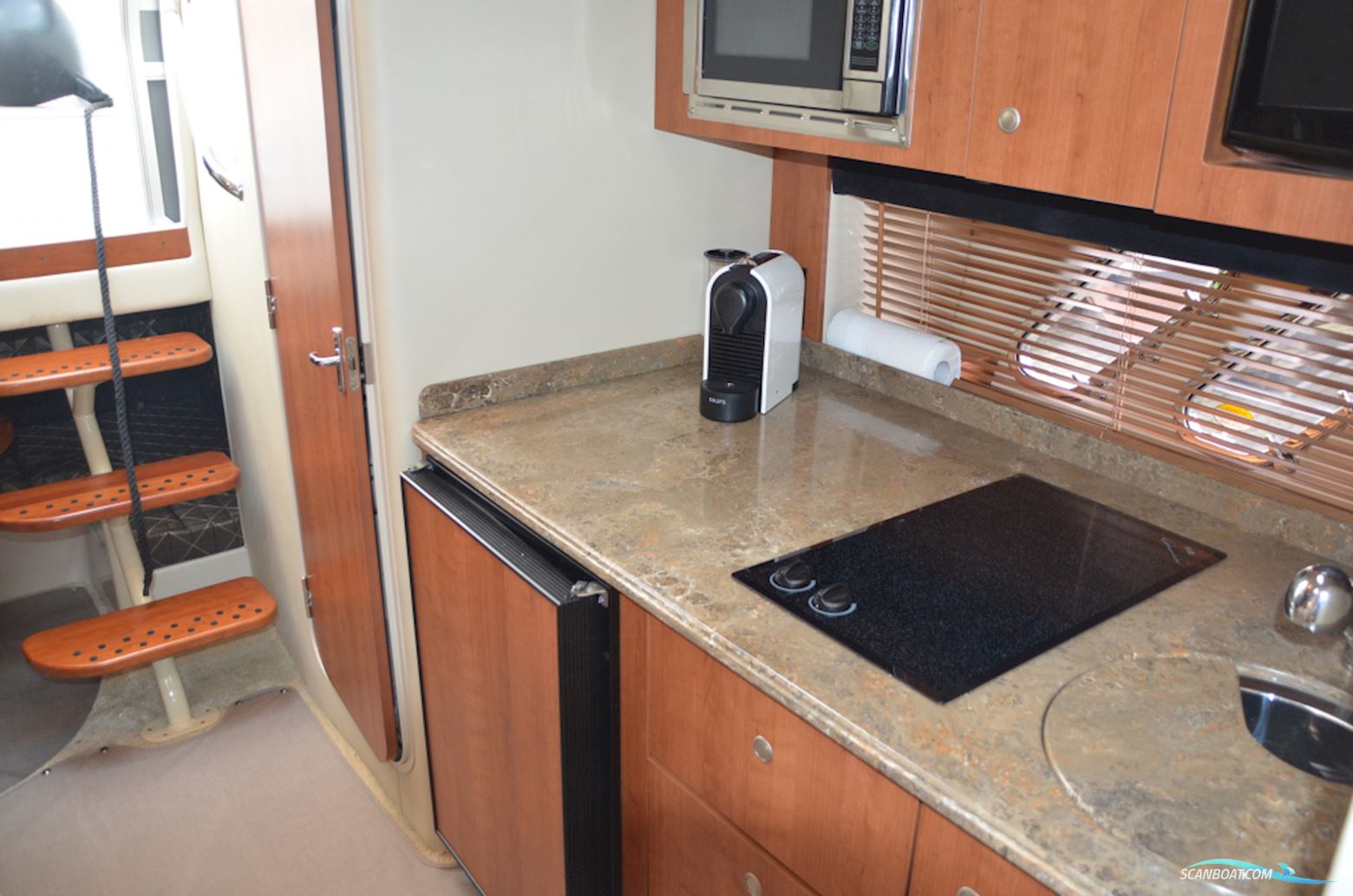 Cruisers 330 Express