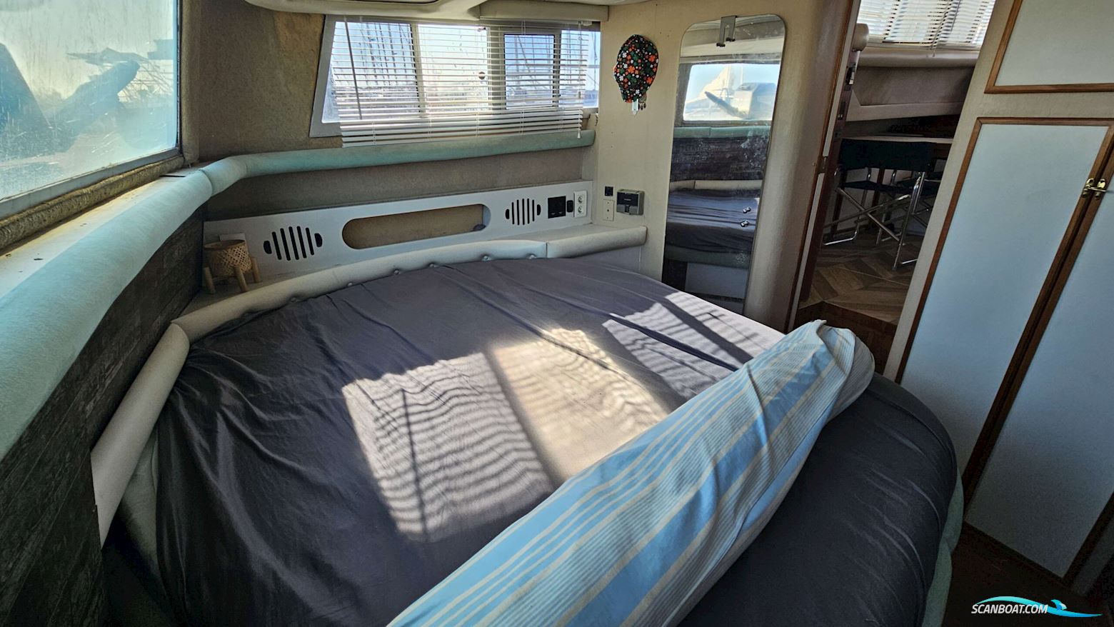 Cruisers Yachts 3850 AFT