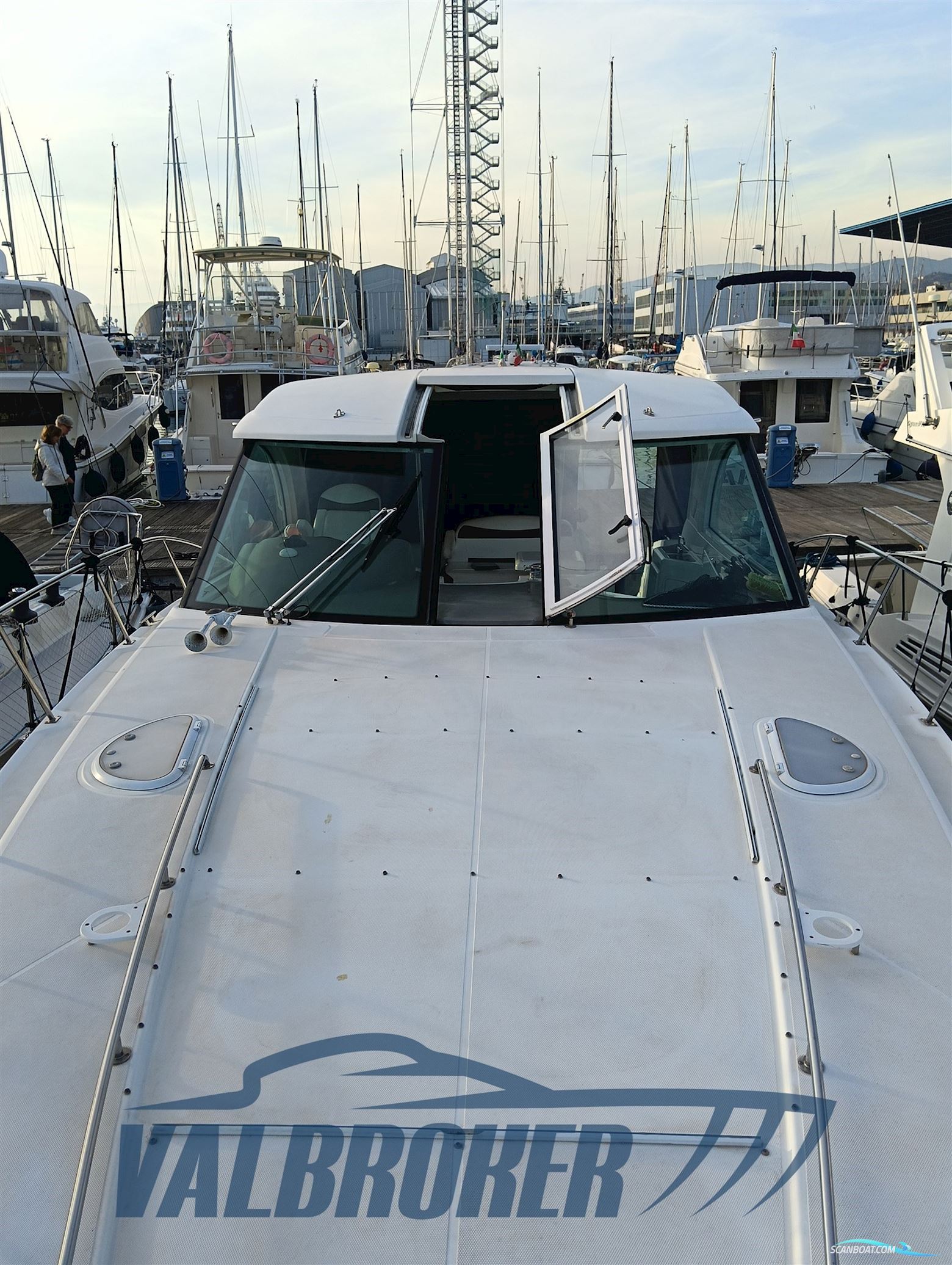 Cruisers Yachts 390 SC