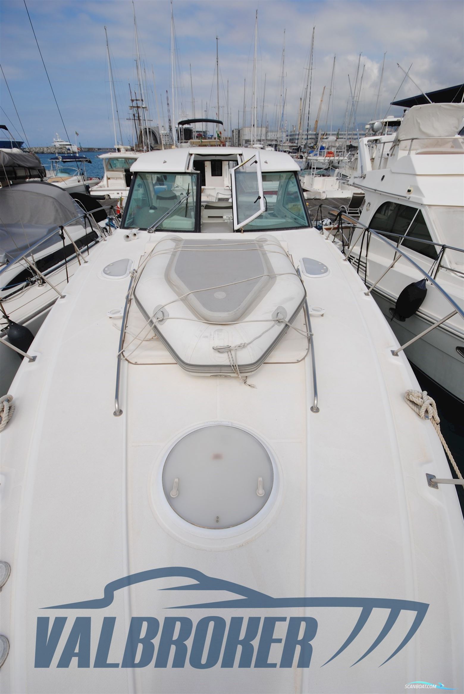 Cruisers Yachts 390 SC