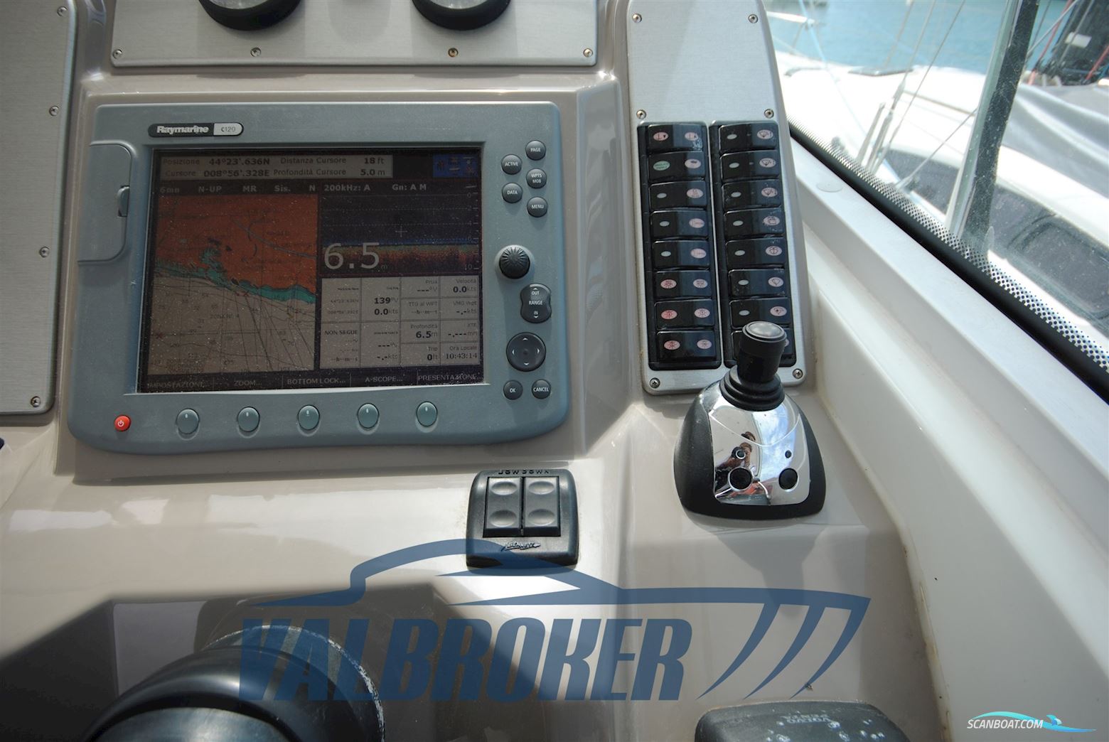 Cruisers Yachts 390 SC