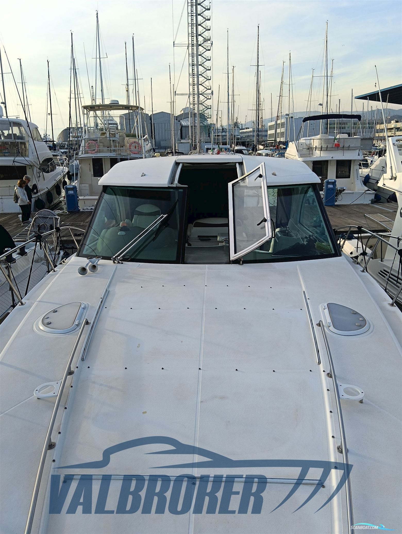 Cruisers Yachts 390 SC