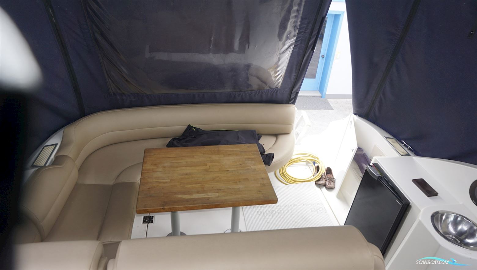 Cruisers Yachts Cruisers 3175 Rogue