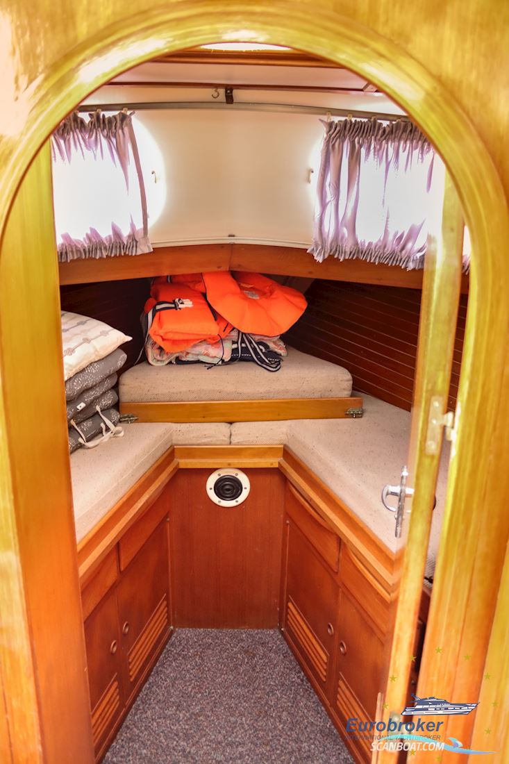 CT 35 Sun Deck Trawler