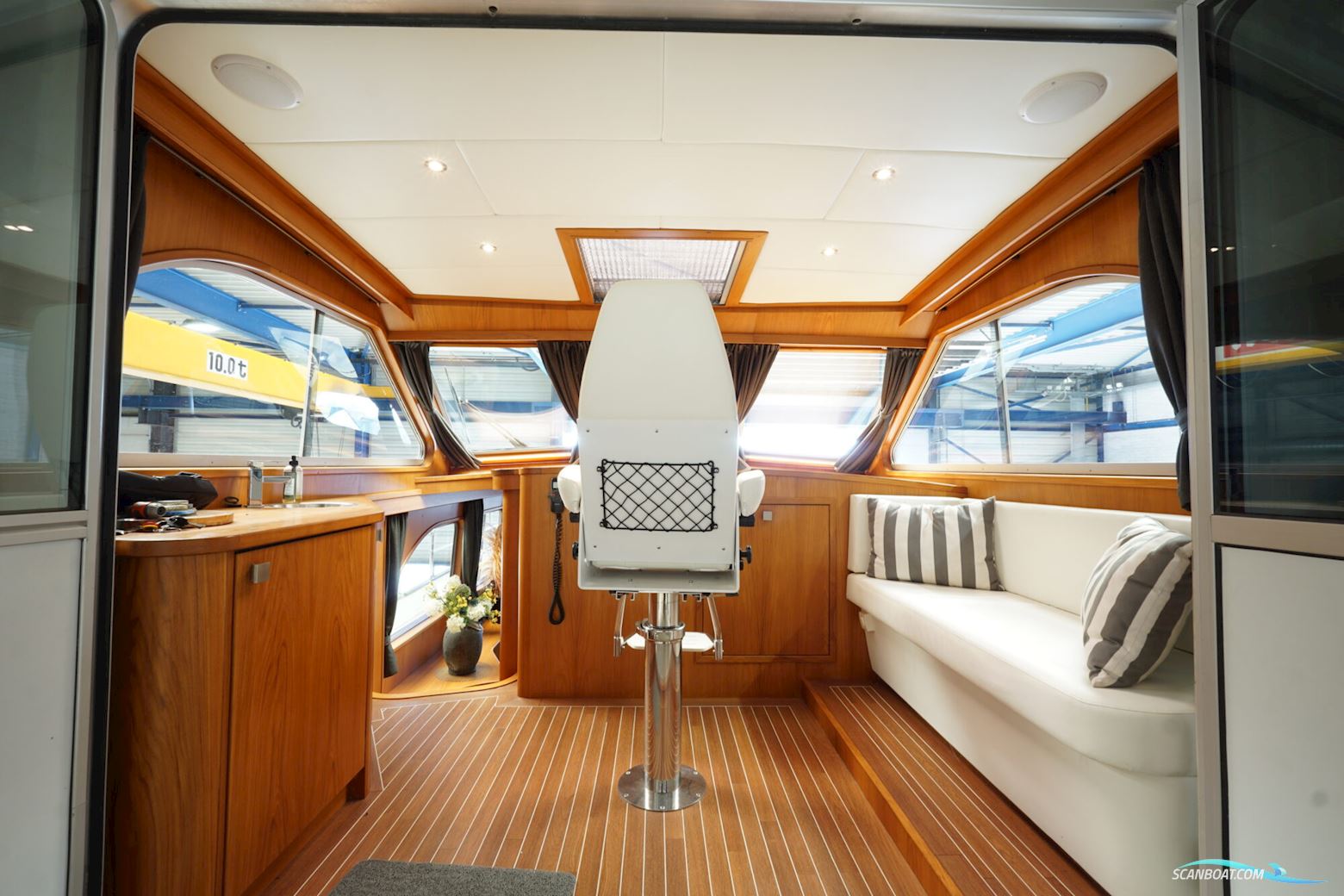 Custen Kruiser 18.00 VS