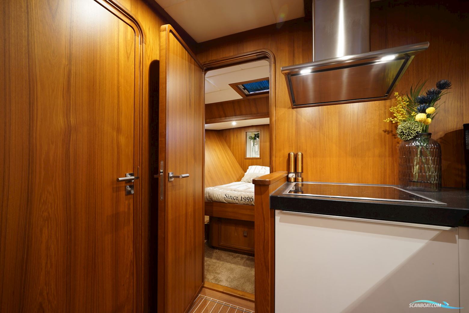 Custen Kruiser 18.00 VS