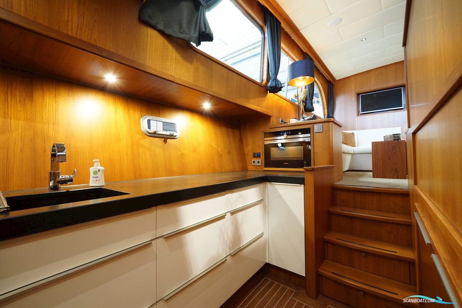 Custen Kruiser 18.00 VS