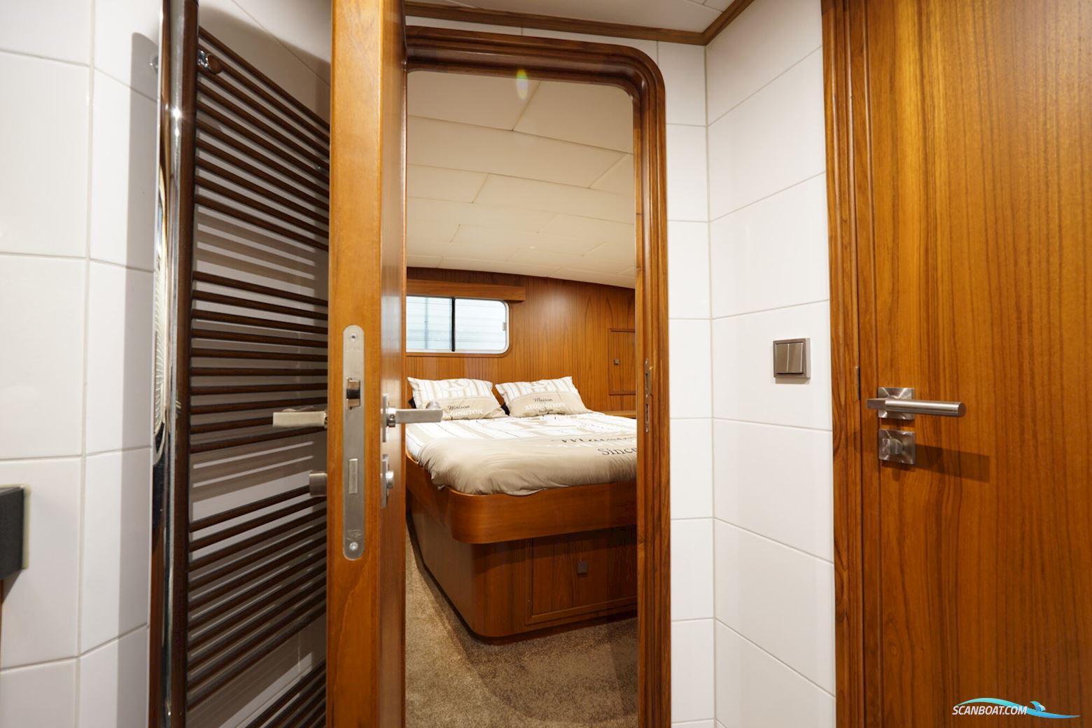 Custen Kruiser 18.00 VS